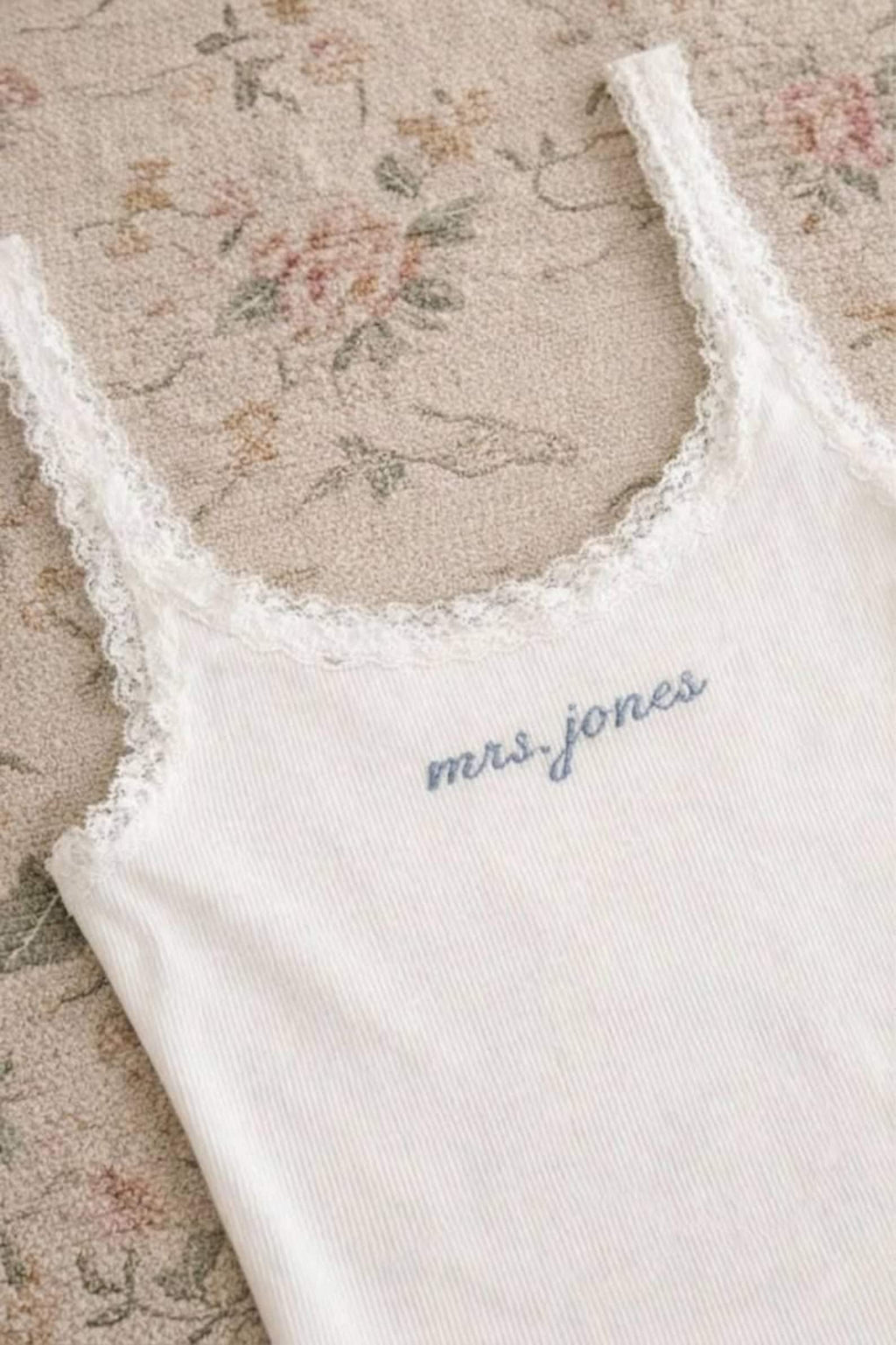 Custom Embroidered Lace Bride Crop Tank Top and Wide Leg Sweatpants Set, Custom Bachelorette Party Outfit, Bridal Lounge Set