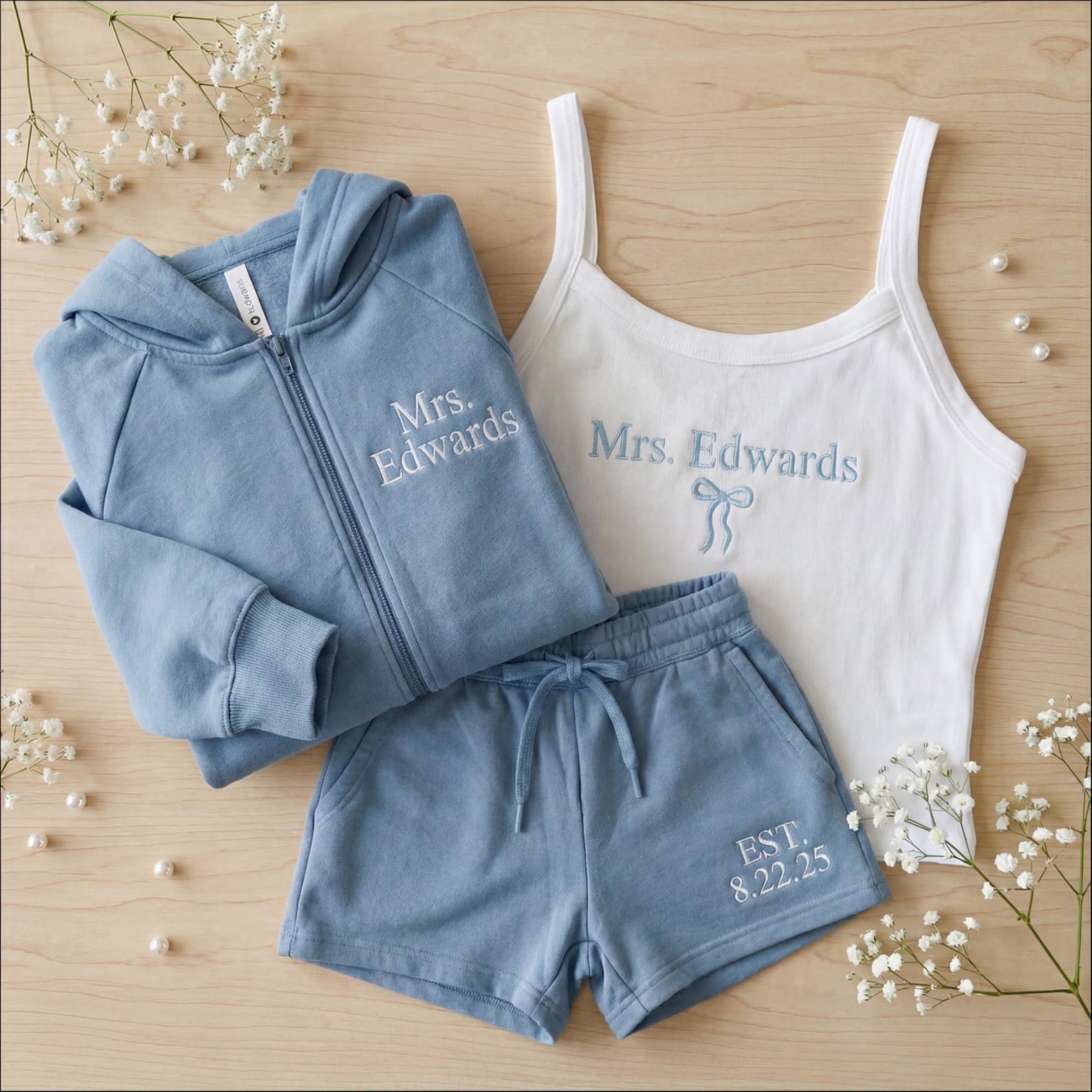 Mrs. Lounge Set Airport Outfit for Bride , Custom Embroidered Bride Tank, Bridal Shower, Custom Engagement Gift, Wedding Day Pajama